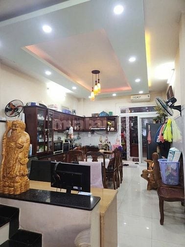 Cho thuê nhà đường 32 khu Tên Lửa, 17 triệu