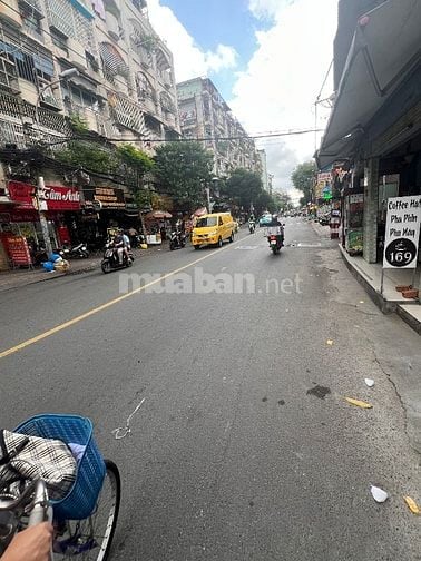 Mặt tiền đường đồng đen , khu sầm uất , tiện Kd , 4x20 , 30tr . 
