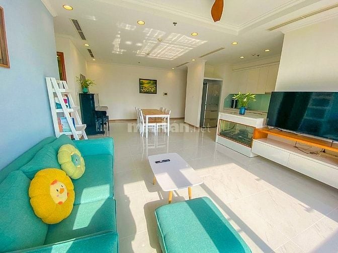 Căn hộ bán tại Vinhomes Central Park gồm 3 phòng ngủ view city 117m2