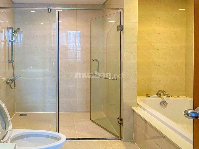 Căn hộ bán tại Vinhomes Central Park gồm 3 phòng ngủ view city 117m2