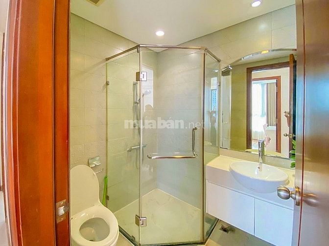 Căn hộ bán tại Vinhomes Central Park gồm 3 phòng ngủ view city 117m2