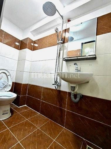 Tui chính chủ Cần bán nhà 3 lầu. P7 gv