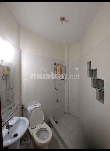 1PN TÁCH BẾP CỬA SỔ 451 HAI BÀ TRƯNG Q.3, GẦN CẦU KIỆU,ĐỐI DIỆN Q.1