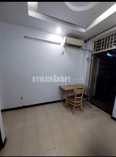 1PN TÁCH BẾP CỬA SỔ 451 HAI BÀ TRƯNG Q.3, GẦN CẦU KIỆU,ĐỐI DIỆN Q.1