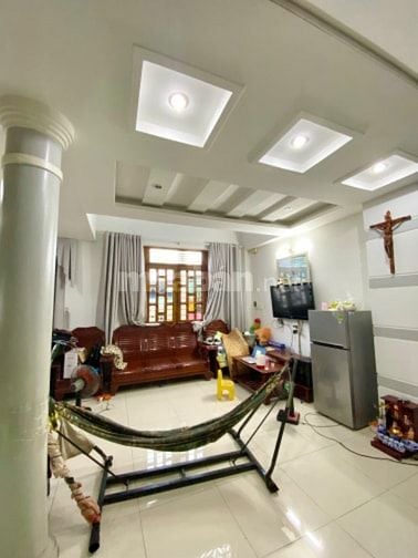 Bán nhà Huỳnh Tấn Phát P. Tân Phú Quận 7 DT 123m2 3 tầng giá 5 tỷ 99