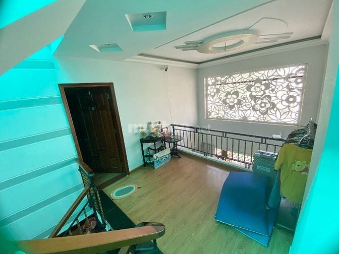 Bán nhà Huỳnh Tấn Phát P. Tân Phú Quận 7 DT 123m2 3 tầng giá 5 tỷ 99