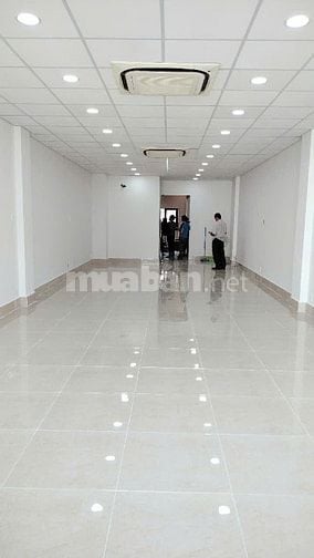 Chính chủ cho thuê MT 7 lầu có hầm để xe, thang máy