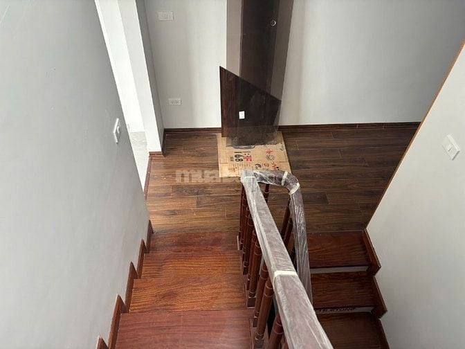 Bán nhà 6 tầng thang máy MT 5.5 m mới 100% số 118 ngõ 296 Minh Khai