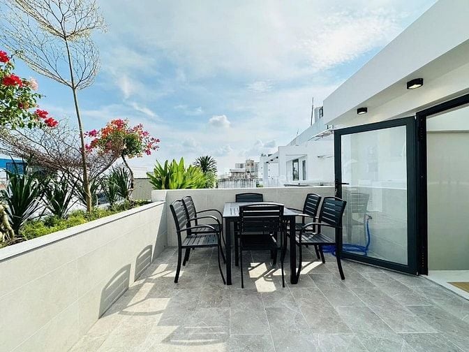 Bán căn 56m2 giá 2 tỷ 050 triệu đường Hoàng Bật Đạt, P 15, Tân Bình