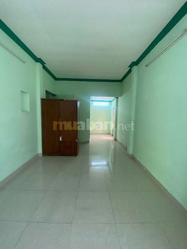 42tr/m2. /91,9m2. Vẫn còn thương lượng. 3tỷ880tr