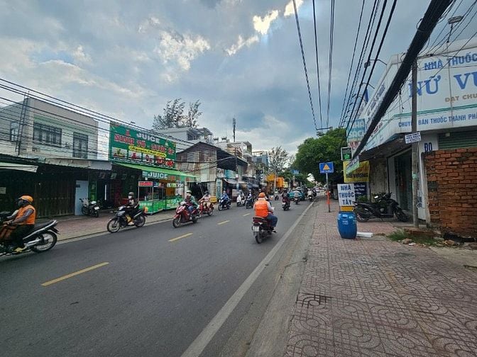 (Phát Mại) giá tốt MT Nguyễn Văn Tăng (8x43) - Q9