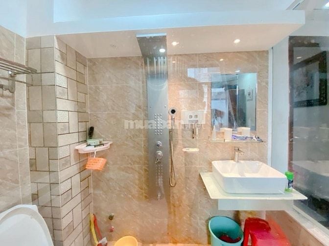 nhà hẻm 5m thông huỳnh văn nghệ p15 tân binhf