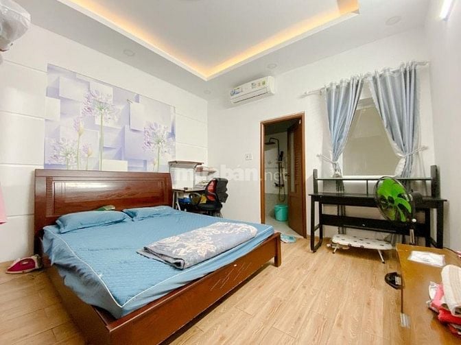 nhà hẻm 5m thông huỳnh văn nghệ p15 tân binhf