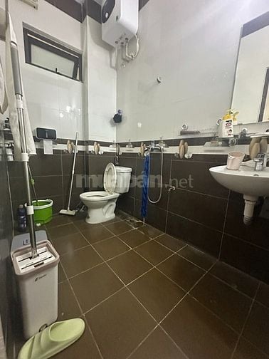 RẤT HIẾM-HƠN 6TỶ-40m2 x 5TẦNG-NHÀ MỚI-2THOÁNG-1NHÀ RA ÔTÔ-PHỐ HỒNG MAI