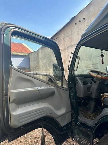 Cần bán xe tải Mitsubishi đời cuối 2010, xe 6 vỏ mới thay, có máy lạnh