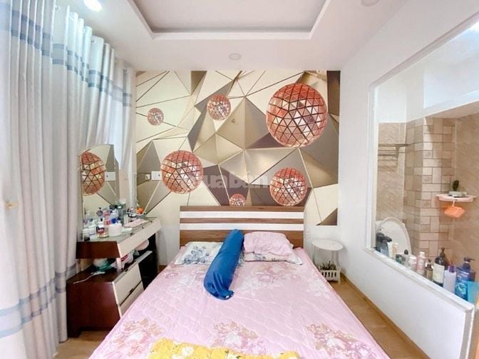 nhà hẻm 5m thông huỳnh văn nghệ p15 tân binhf