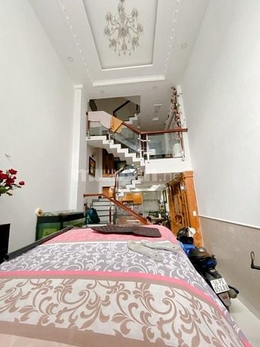 nhà hẻm 5m thông huỳnh văn nghệ p15 tân binhf