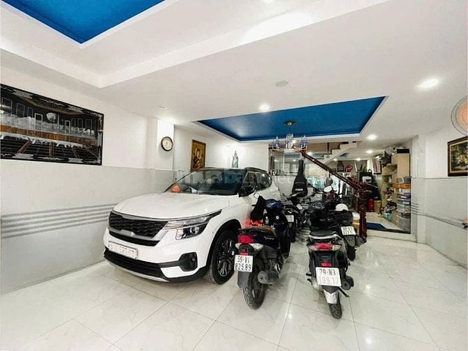 Bán nhà 5lầu Dương Quảng Hàm ngắm Landmark rộng 5.5m 93m2 11PN 15.5 tỷ