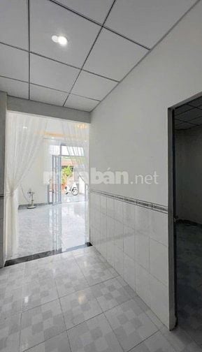 Cần bán gấp căn nhà đẹp 130m2 ở xã Phước Hiệp - Củ Chi giá 800 triệu.