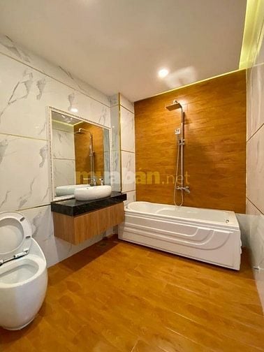 Nhà Đẹp khu vực buôn bán sầm uất Nguyễn Tiểu La P.8 Q10 55m2/ 2tỷ 350