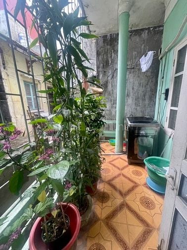 CÁCH 1 NHÀ RA PHỐ TÔ HIẾN THÀNH - 42m2 - 3 tầng