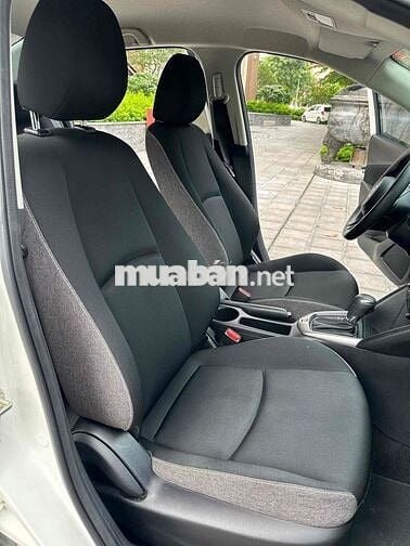 Mazda 2 2023 1.5 Luxury - 39000 km