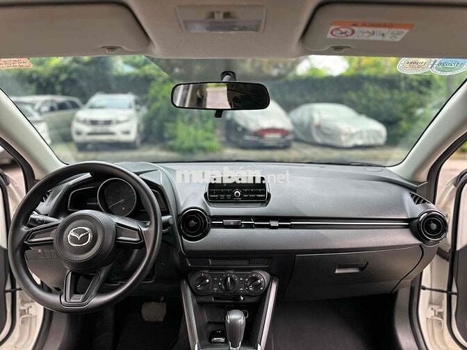 Mazda 2 2023 1.5 Luxury - 39000 km