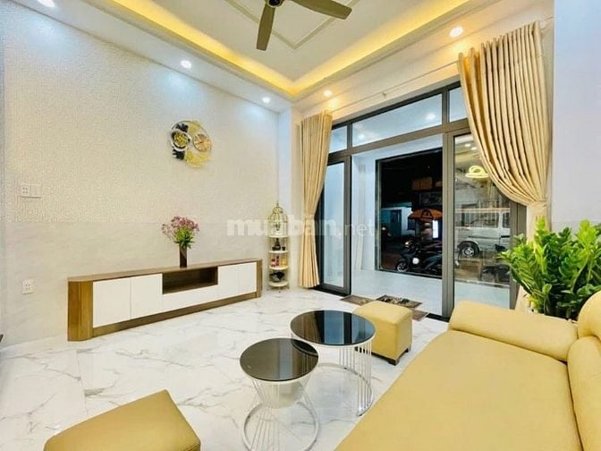 Đi nước ngoài định cư bán gấp nhà ở đường Nguyễn Thị Minh Khai, phường
