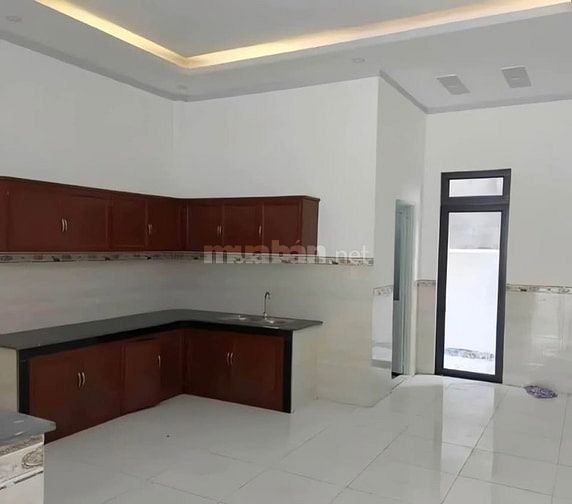 CẦN BÁN NHANH NHÀ NGAY CHỢ BÌNH CHÁNH, DIỆN TÍCH 100M2, DỌN VÀO Ở NGAY