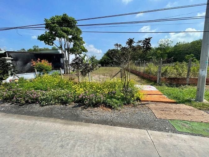 Kẹt tiền cần bán lô đất 172m2 Full thổ SHR đườg nhựa chỉ 1ty750 Củ Chi