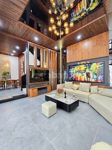 Bán nhà riêng đường Nguyễn Tất Thành vị trí đẹp, trung tâm Hải Châu.