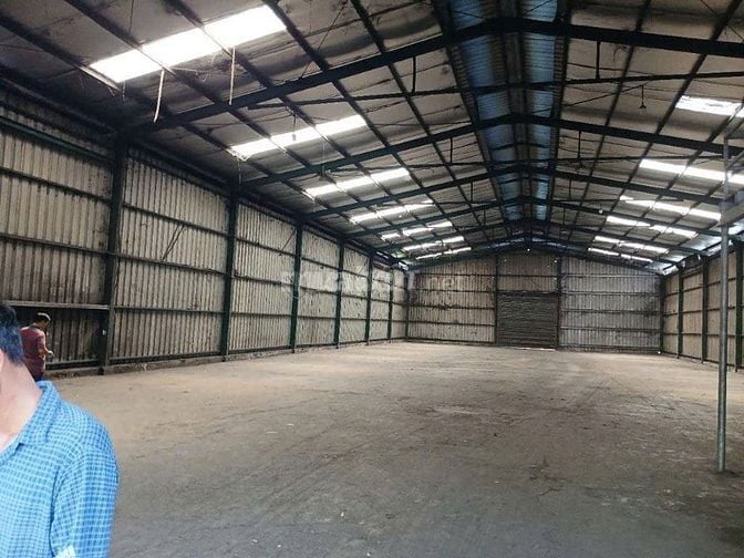 Cho thuê nhà xưởng 1300m2 giá 52tr tại đường huỳnh thị na đông thạnh 