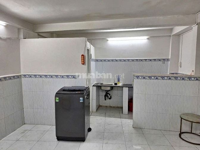 Cho thuê nhà hẻm 4m (XH) Trần Quốc Toản, P.V.T.Sáu, Q.3 giá 14tr