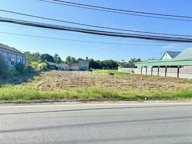 BÁN 1050M2 ĐẤT SỔ HỒNG, NGAY KCN, NGAY CHỢ DÂN CƯ ĐÔNG. GIÁ 170TR