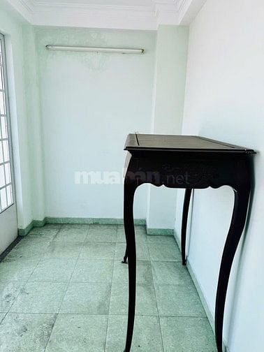 Cho thuê nhà mặt tiền nội bộ khu Bình Phú 2, Q6, 15 triệu
