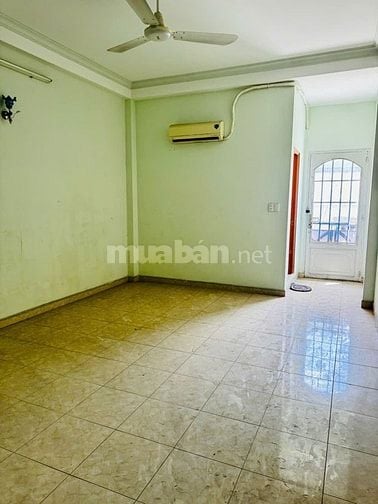 Cho thuê nhà mặt tiền nội bộ khu Bình Phú 2, Q6, 15 triệu