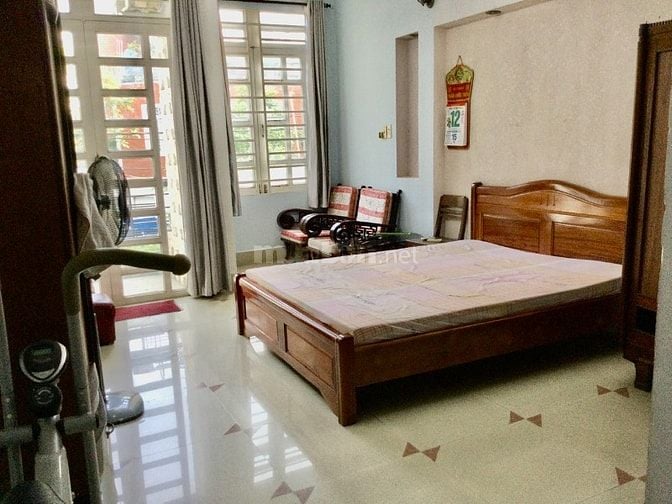 Bán nhà MT Hoàng Phan Thái sổ riêng cách chợ bình chánh 200m