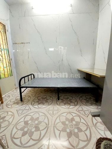 Phòng trọ sinh viên tại 75/12 Nguyễn Văn Cừ, 3.5 triệu