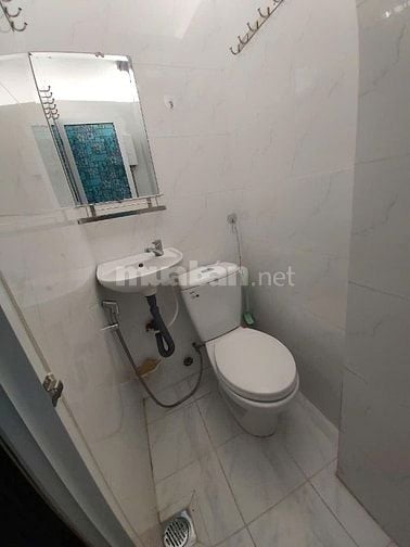 Phòng trọ sinh viên tại 75/12 Nguyễn Văn Cừ, 3.5 triệu