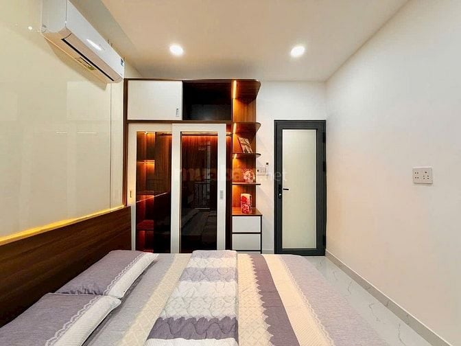 Nhà tuyệt đẹp CAO CẤP hẻm xe hơi Huỳnh Văn Nghệ, P15, Q.Tân Bình.