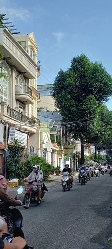 Cho thuê mặt bằng tầng trệt ,tầng lửng MT số 7 Phan bội châu P2-BT-28T