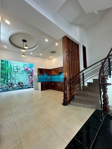 Chủ kẹt vốn làm ăn bán gấp nhà ở Văn Thân_Q6 70m2/ 1 Tỷ 380tr Sổ Hồng 