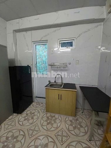 Phòng trọ sinh viên tại 75/12 Nguyễn Văn Cừ, 3.5 triệu