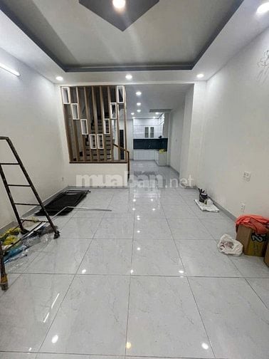 NHÀ MỚI HOÀN THIỆN , HẺM XE HƠI , CÁCH MT KHOẢNG 30m