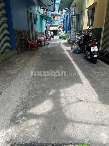 NHÀ MỚI HOÀN THIỆN , HẺM XE HƠI , CÁCH MT KHOẢNG 30m