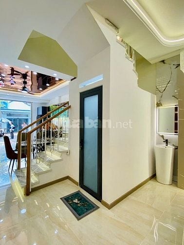 BÁN NHÀ NGỘP 2 MẶT TIỀN HẺM ÔTÔ 1T3L NGUYỄN ĐÌNH CHIỂU P4 PHÚ NHUẬN