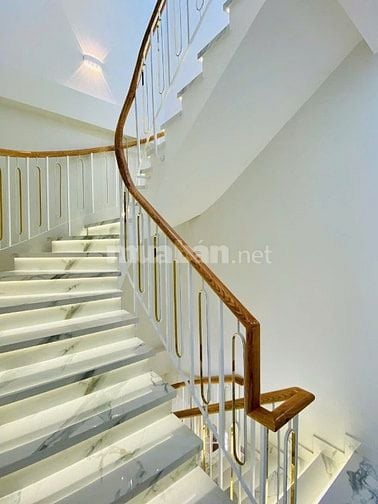 BÁN NHÀ NGỘP 2 MẶT TIỀN HẺM ÔTÔ 1T3L NGUYỄN ĐÌNH CHIỂU P4 PHÚ NHUẬN