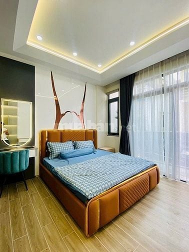 BÁN NHÀ NGỘP 2 MẶT TIỀN HẺM ÔTÔ 1T3L NGUYỄN ĐÌNH CHIỂU P4 PHÚ NHUẬN