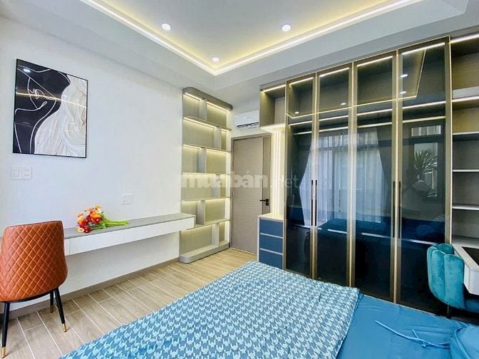 BÁN NHÀ NGỘP 2 MẶT TIỀN HẺM ÔTÔ 1T3L NGUYỄN ĐÌNH CHIỂU P4 PHÚ NHUẬN
