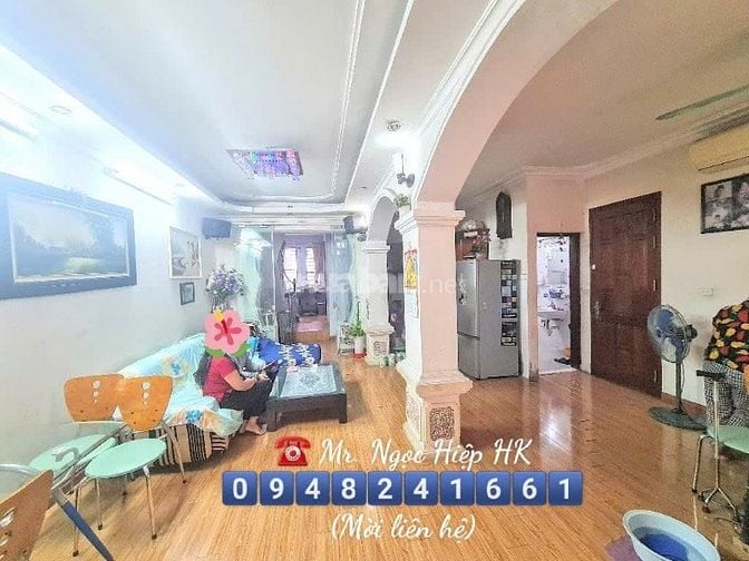 Ô TÔ LÙI CỬA, SÁT PHỐ, THOÁNG TRƯỚC SAU, CHỦ TỰ XÂY